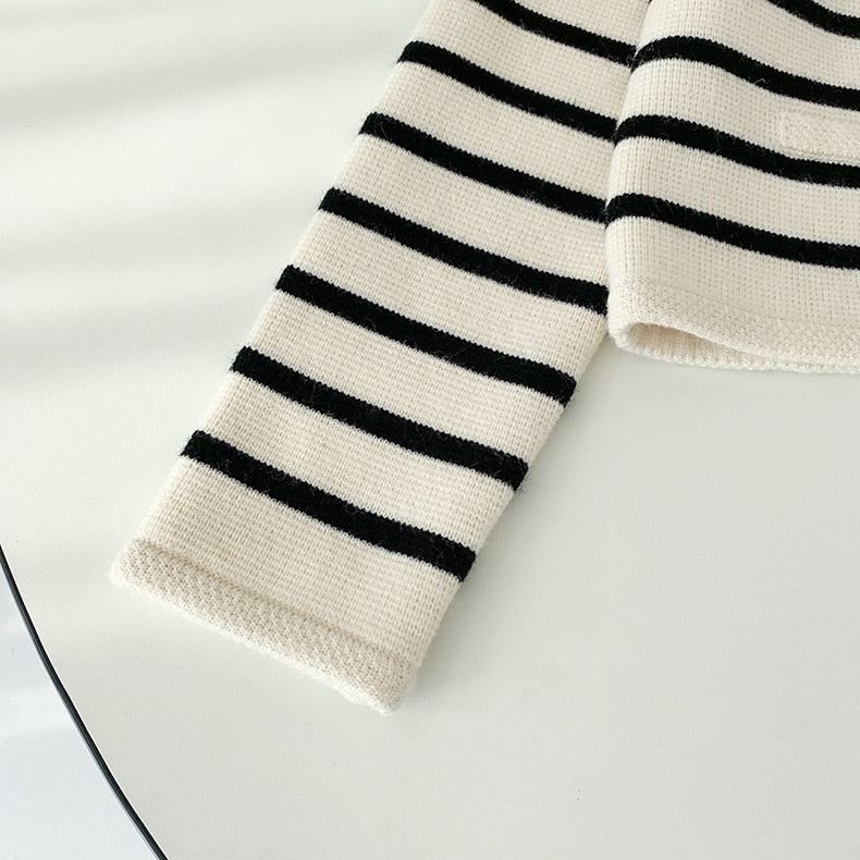 Women Striped Knitted Cardigan