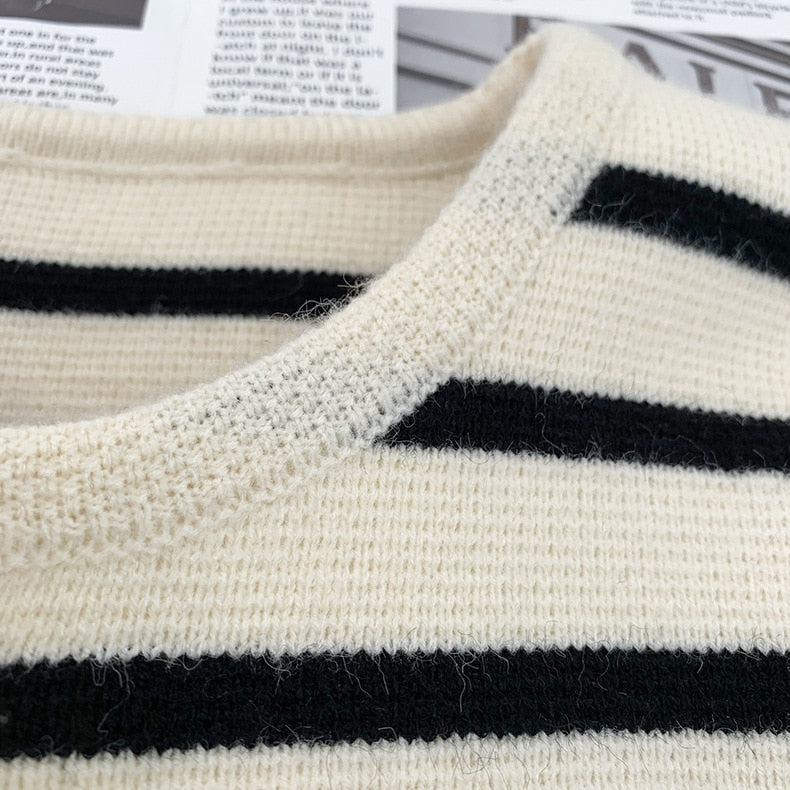 Women Striped Knitted Cardigan